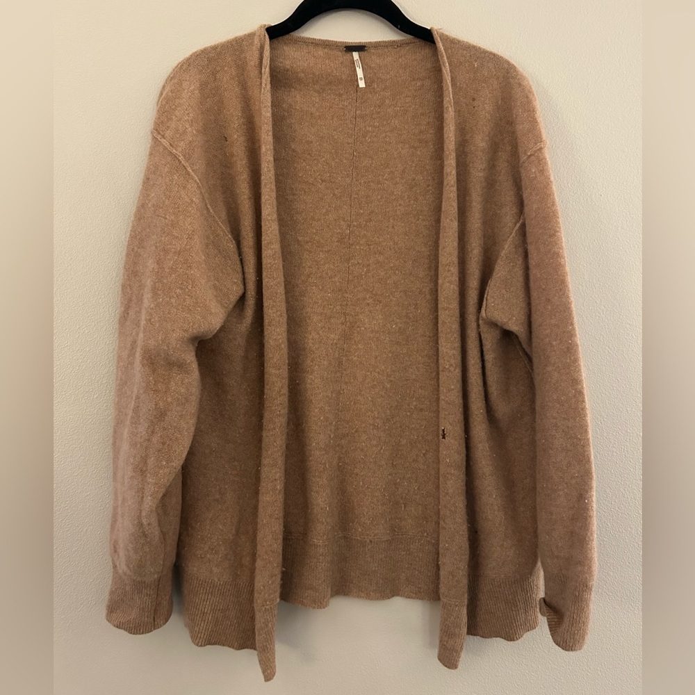 ARITZIA 100% Cashmere Women’s XS Cardigan in Camel